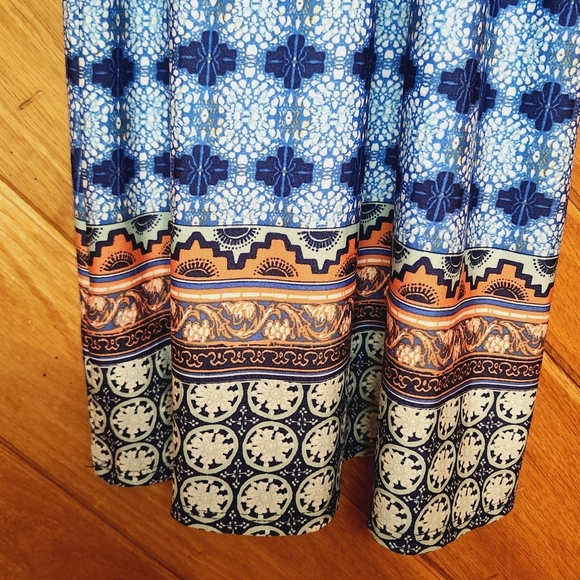 PerSeption Concept small blue and white sleeveless dress - Picture 8 of 9